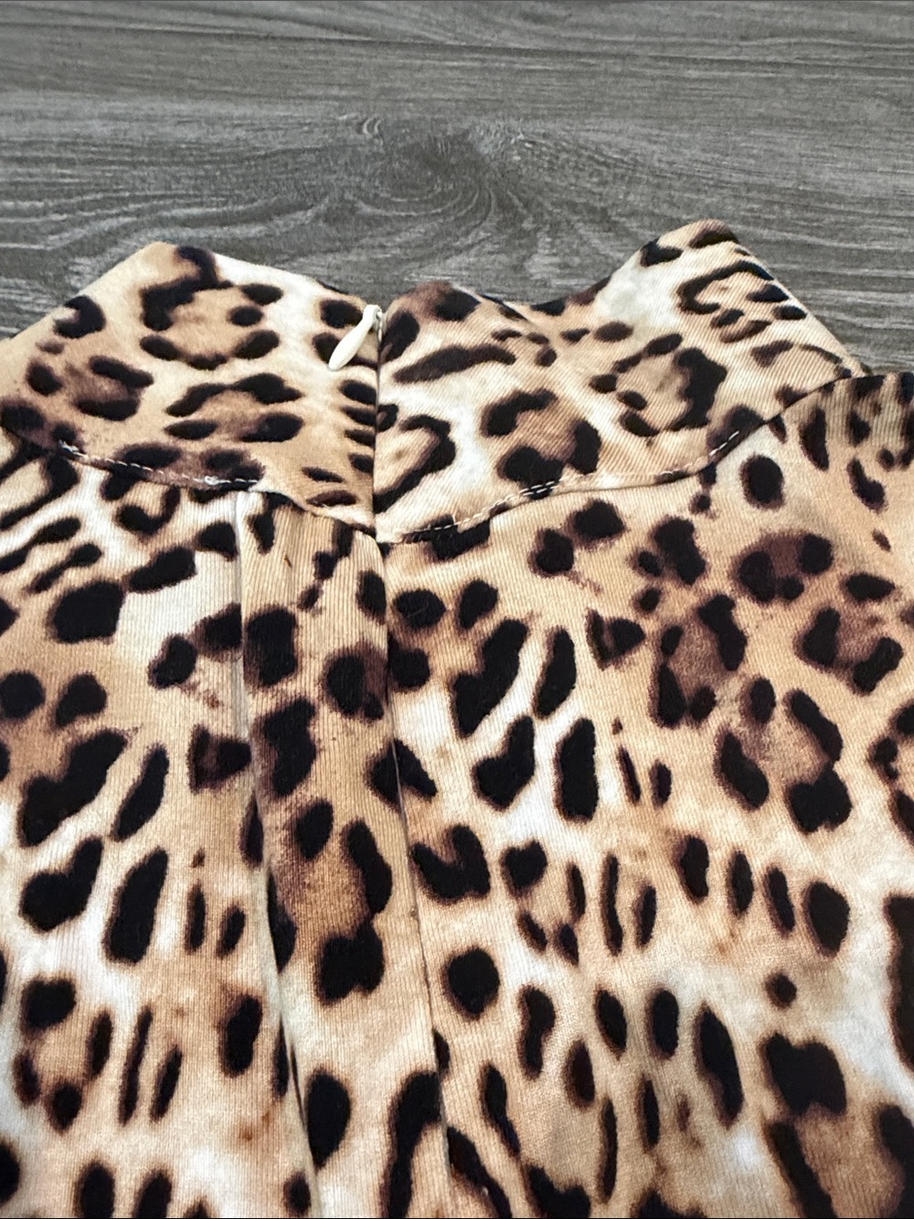 Chico’s Leopard Print Sleeveless Mock Neck Top in Tan, Cream, Black - Picture 7 of 8